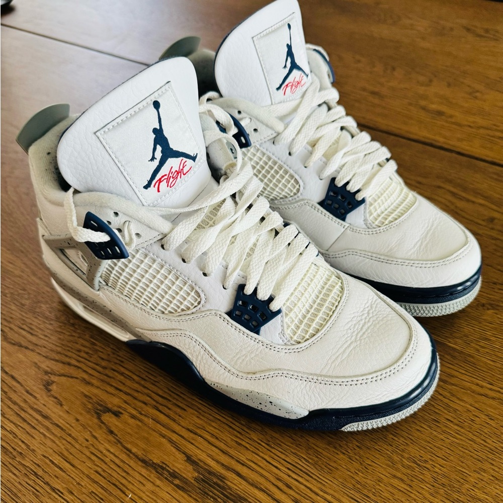 Retro 4 midnight blue (used) with box